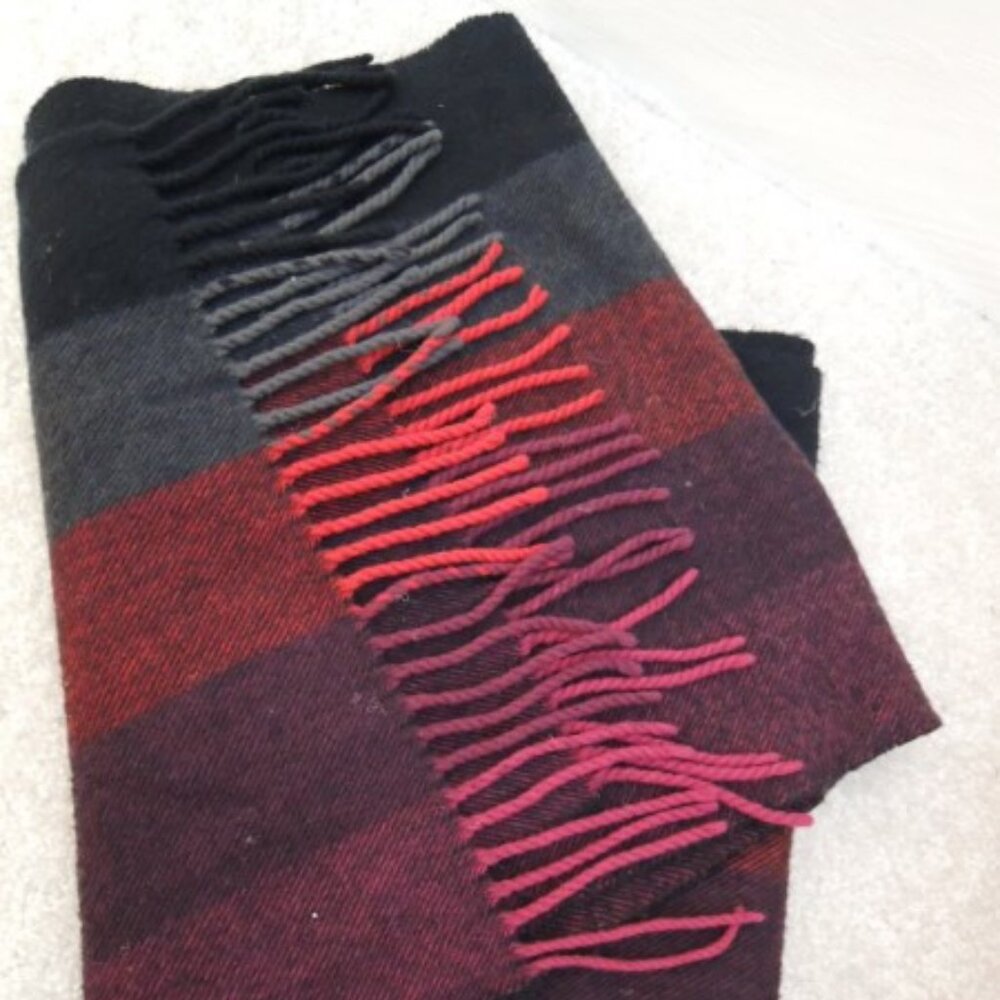 Cashmere Scarf Winter Muffler Neck Warmer - Black Red Gray Pattern 67 X 11 EUC